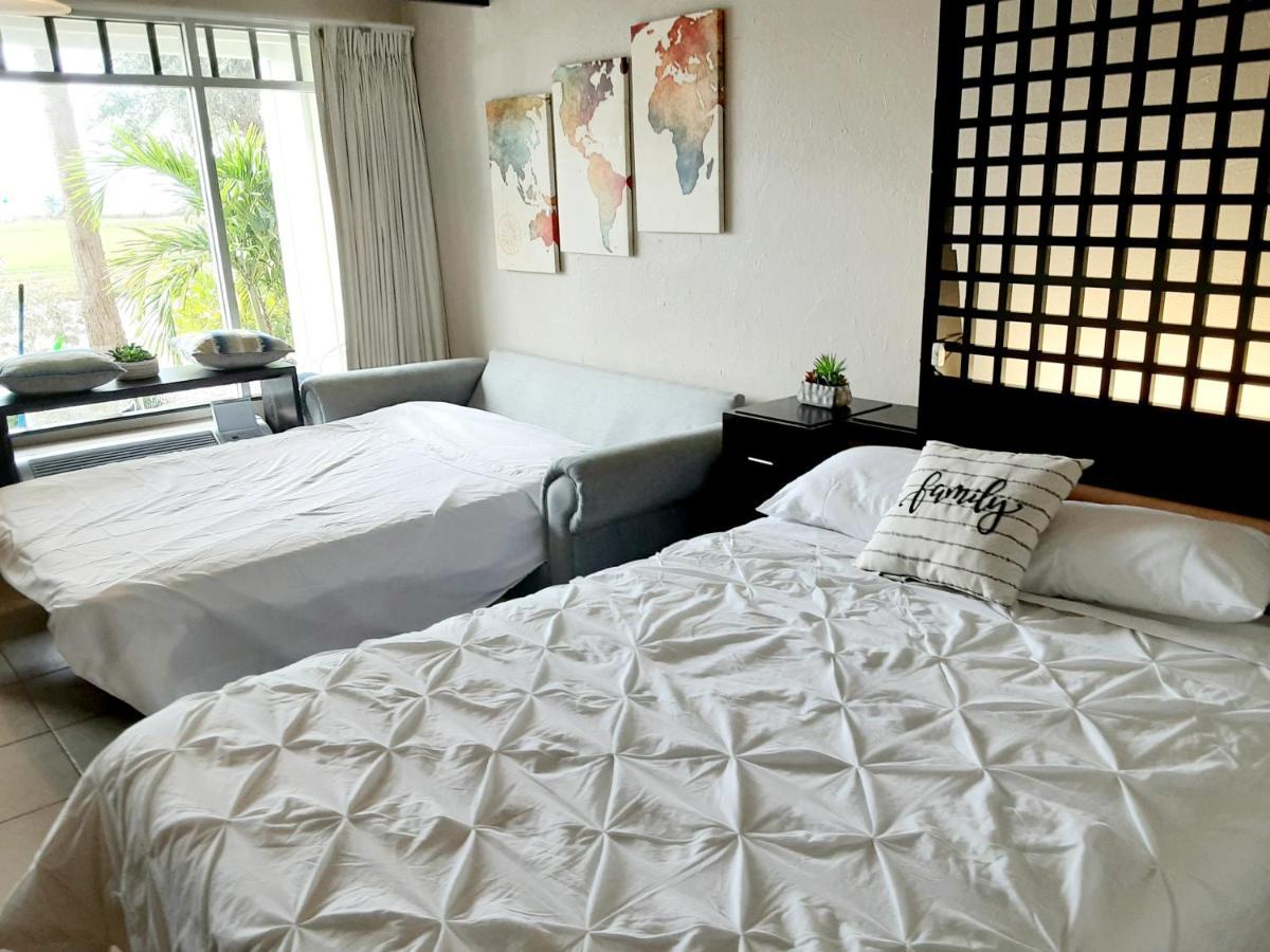 Charming One Bedroom Resort-Style Studio With Pool And Beach Access Раскин Экстерьер фото